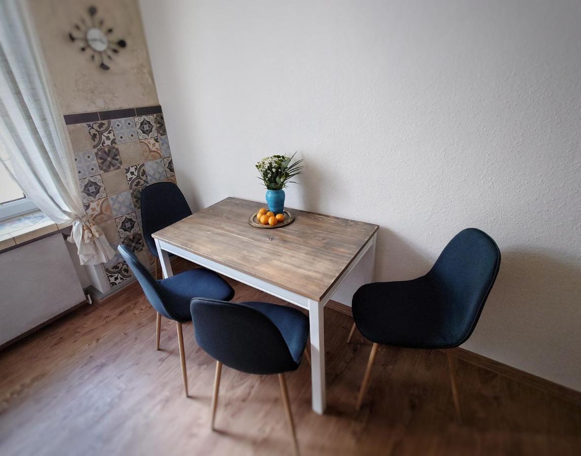 Appartement Flat In Neo Country Style Aus Gruenderzeit Bis 6 Person à Leipzig Extérieur photo