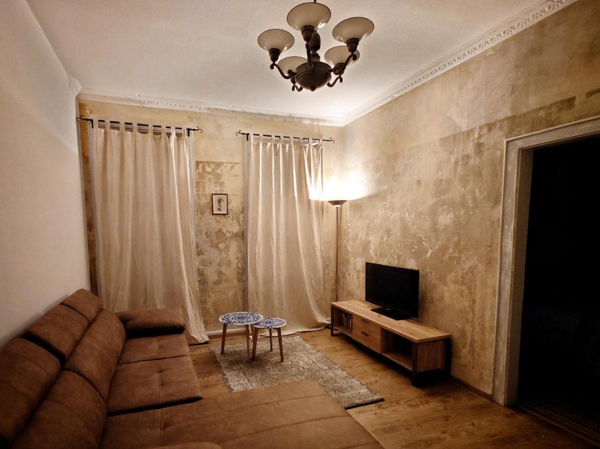 Appartement Flat In Neo Country Style Aus Gruenderzeit Bis 6 Person à Leipzig Extérieur photo